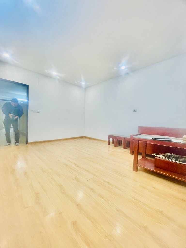 Bán nhà Nguyễn Quý Đức - diện tích 65m2 1 tầng - Ô tô đỗ chân cầu thang - giá 4,6 tỷ