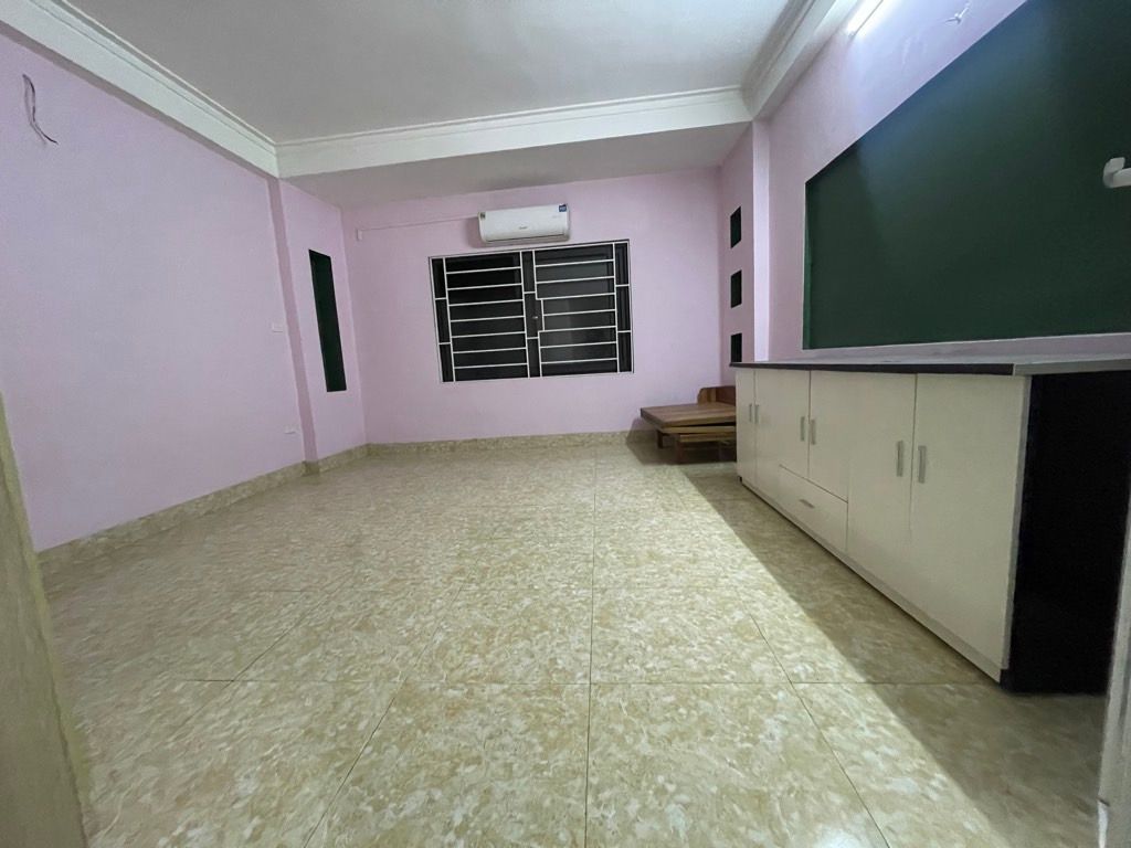 Bán nhà Đông Thiên - diện tích 54m2 5 tầng - Mặt tiền bê thế - giá 6,6 tỷ