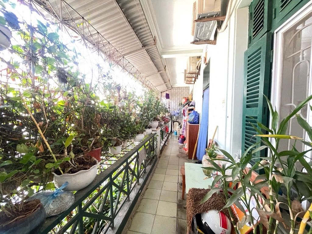 Bán nhà Tam Trinh - diện tích 70m2 4 tầng - Cực đẹp, ô tô đỗ chân cầu thang - giá 5,75 tỷ