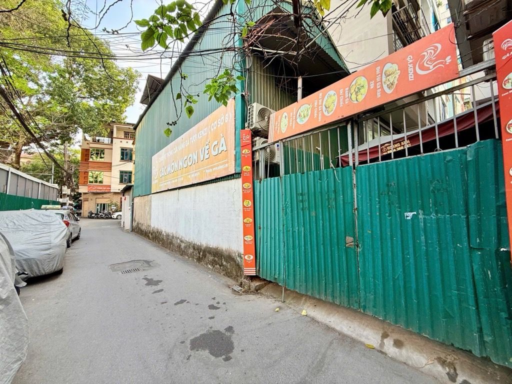 Bán nhà Khuất Duy Tiến - diện tích 66.8m2 1 tầng - Lô góc 3 mặt thoáng - giá 19,9 tỷ