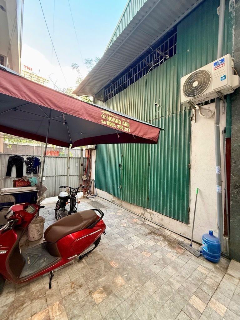 Bán nhà Khuất Duy Tiến - diện tích 66.8m2 1 tầng - Lô góc 3 mặt thoáng - giá 19,9 tỷ