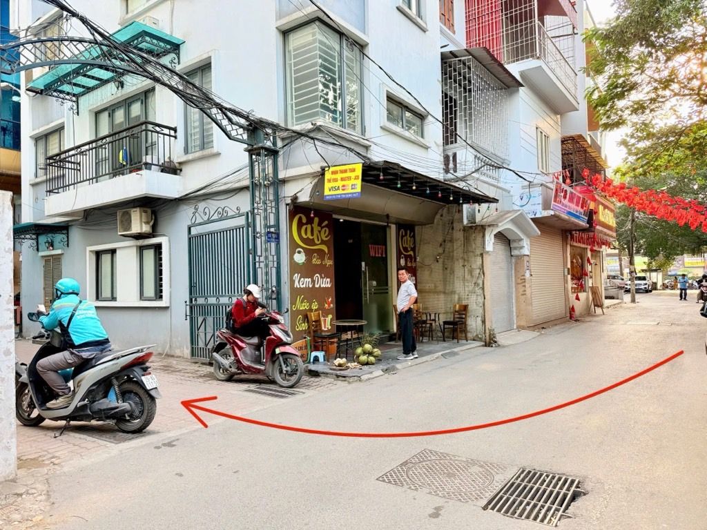 Bán nhà Khuất Duy Tiến - diện tích 66.8m2 1 tầng - Lô góc 3 mặt thoáng - giá 19,9 tỷ