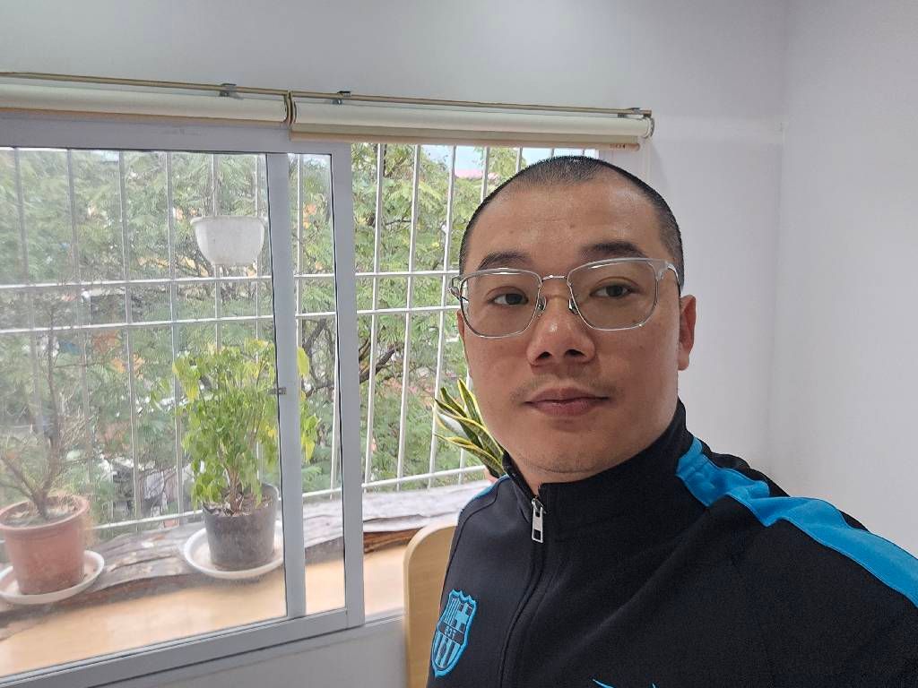 Bán nhà Phố 8/3 - diện tích 25m2 4 tầng - Nhà tập thể tầng 4 view sân chơi thoáng mát - giá 1,2 tỷ