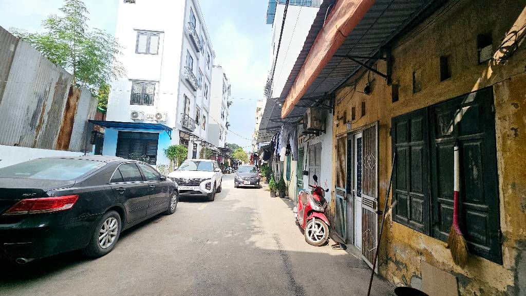 Bán nhà Nguyễn Khoái - diện tích 46m2 1 tầng - Lô góc 3 ô tô tránh - giá 7,4 tỷ