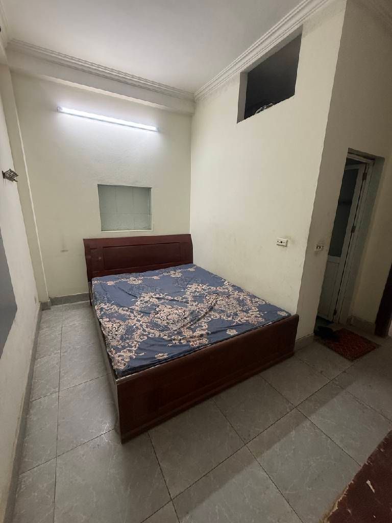 Bán nhà Lĩnh Nam - diện tích 40m2 4 tầng - Ô TÔ TẢI ĐỖ CỬA - giá 10,3 tỷ