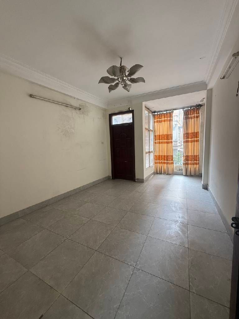 Bán nhà Lĩnh Nam - diện tích 40m2 4 tầng - Ô TÔ TẢI ĐỖ CỬA - giá 10,3 tỷ