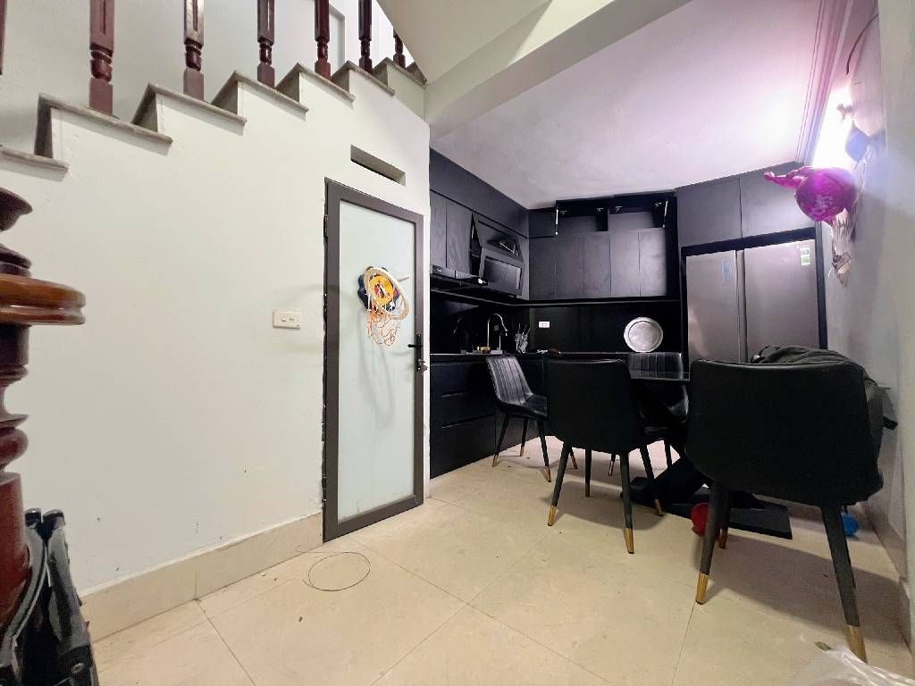 Bán nhà Khương Trung - diện tích 28.2m2 4 tầng - Lô góc, ô tô tránh - giá 6,9 tỷ