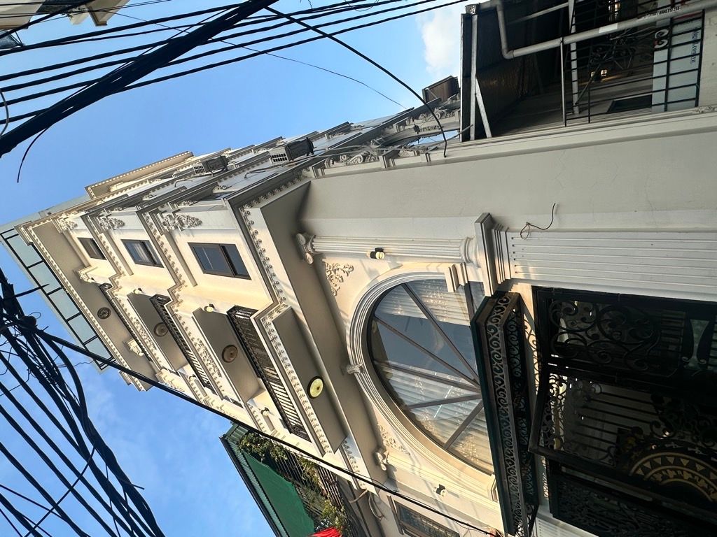 Alternative view of Bán nhà phố Nguyễn Văn Linh 40m2 x 6 tầng, Q. Long Biên - Giá 12 tỷ