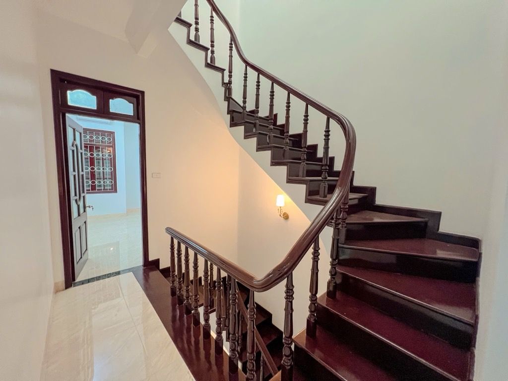 Bán nhà Tô Vĩnh Diện - diện tích 43m2 4 tầng - MẶT PHỐ VIP - PHÂN LÔ QUÂN ĐỘI - KINH DOANH SẦM UẤT - giá 19,1 tỷ