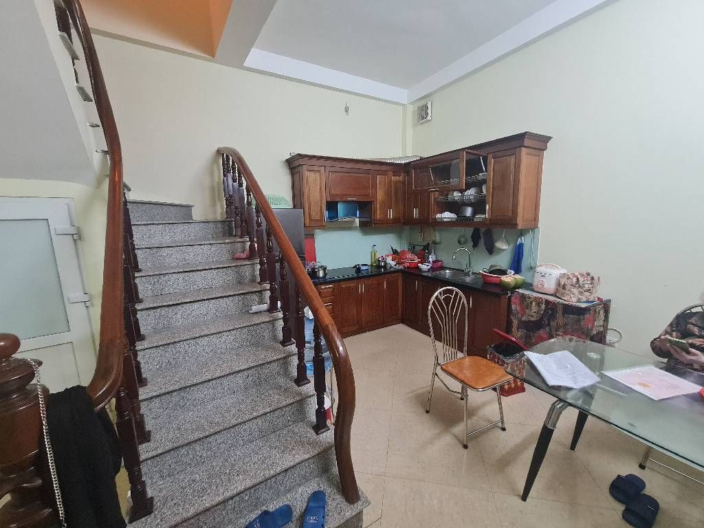 Bán nhà Ô Đồng Lầm - diện tích 41.1m2 4 tầng - Ô TÔ ĐỖ CỬA - giá 14 tỷ