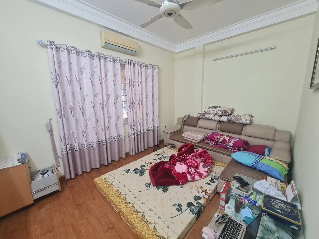 Bán nhà Ô Đồng Lầm - diện tích 41.1m2 4 tầng - Ô TÔ ĐỖ CỬA - giá 14 tỷ