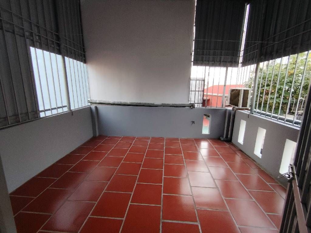 Bán nhà Khương Đình - diện tích 28,5m2 6 tầng - Nhà mới hoàn thiện đẹp long lanh - giá 9,6 tỷ