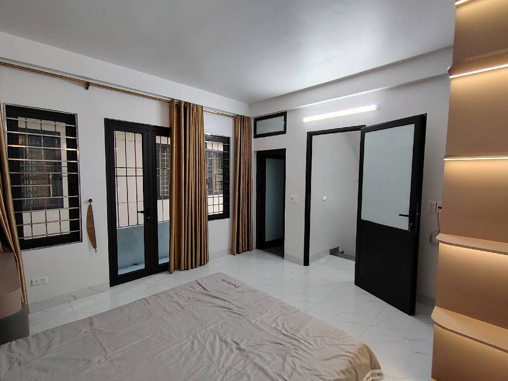 Bán nhà Khương Đình - diện tích 28,5m2 6 tầng - Nhà mới hoàn thiện đẹp long lanh - giá 9,6 tỷ