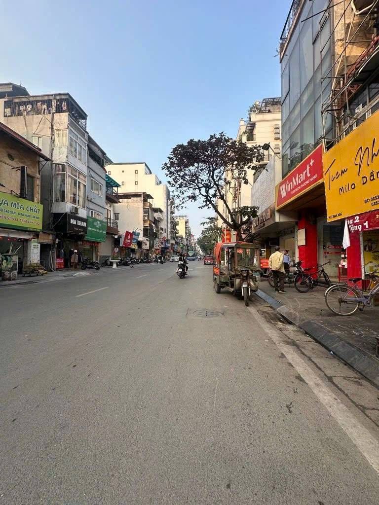 Bán nhà Bạch Mai - diện tích 59m2 5 tầng - Mặt tiền khủng thích hợp xây toà nhà văn phòng - giá 14,3 tỷ