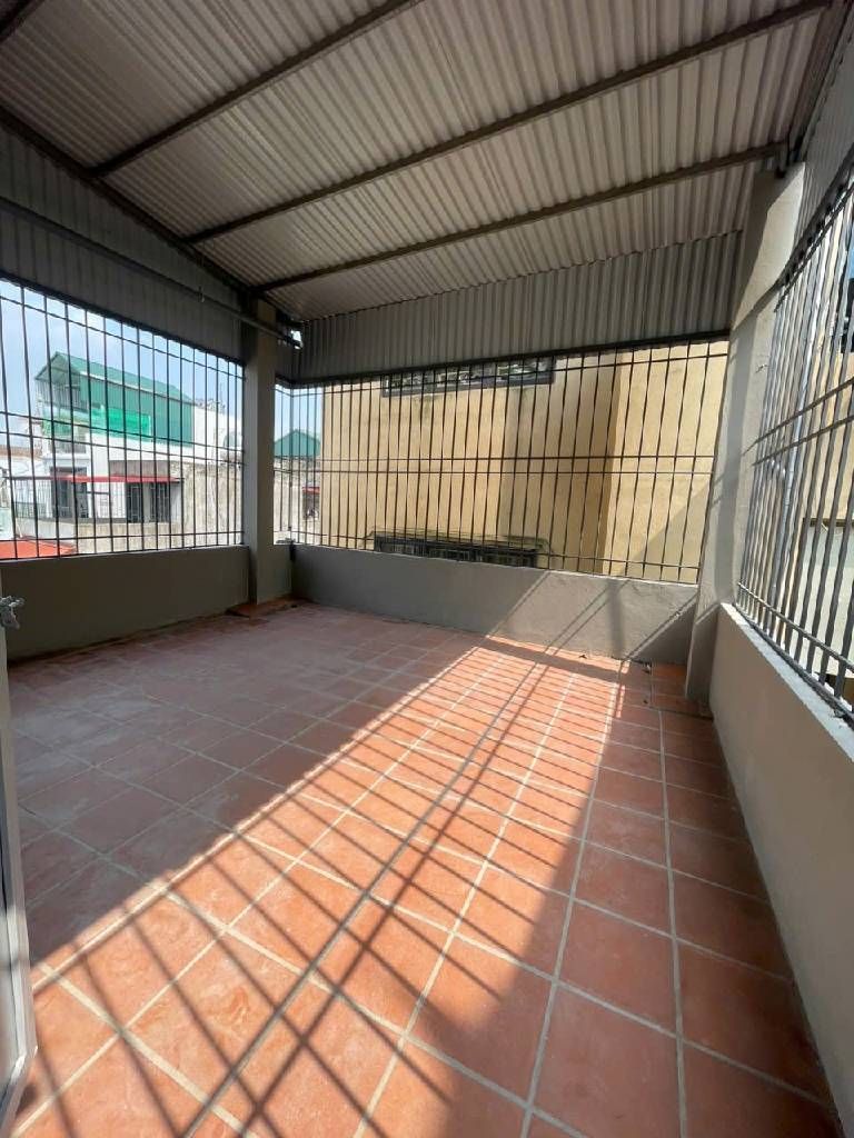 Bán nhà Nguyễn Khoái - diện tích 66m2 4 tầng - SÁT MẶT PHỐ - giá 8,6 tỷ