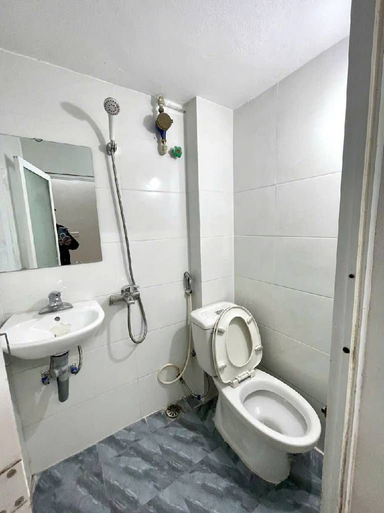 Bán nhà Nguyễn Khoái - diện tích 66m2 4 tầng - SÁT MẶT PHỐ - giá 8,6 tỷ