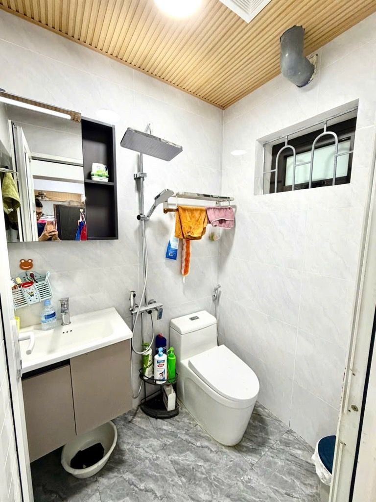 Bán nhà Lạc Trung - diện tích 102.3m2 14 tầng - Nhà đẹp hiếm có - giá 8,7 tỷ