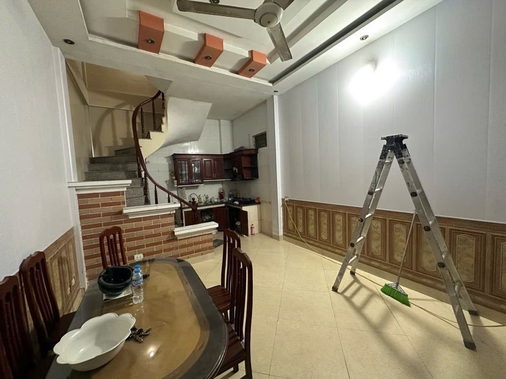 Bán nhà Đỗ Mười - diện tích 30m2 5 tầng - Nhà dân xây chắc chắn - giá 7,5 tỷ