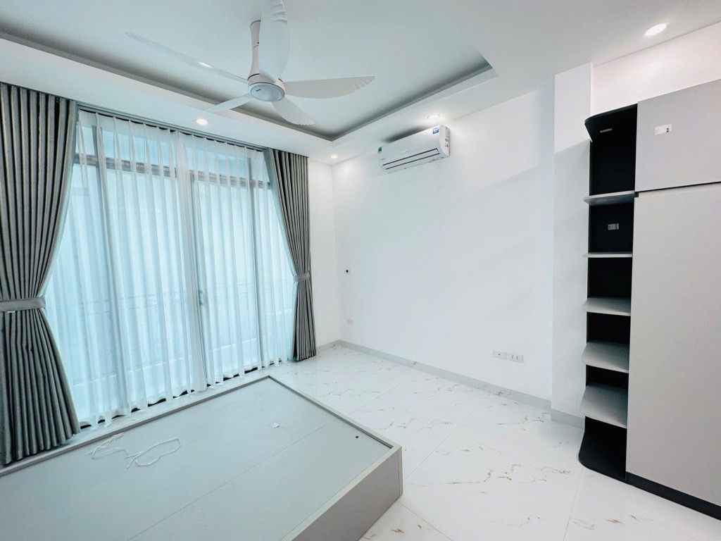 Bán nhà Nguyễn Lương Bằng - diện tích 31.1m2 5 tầng - Nhà đẹp mới long lanh đón Tết - giá 10,8 tỷ