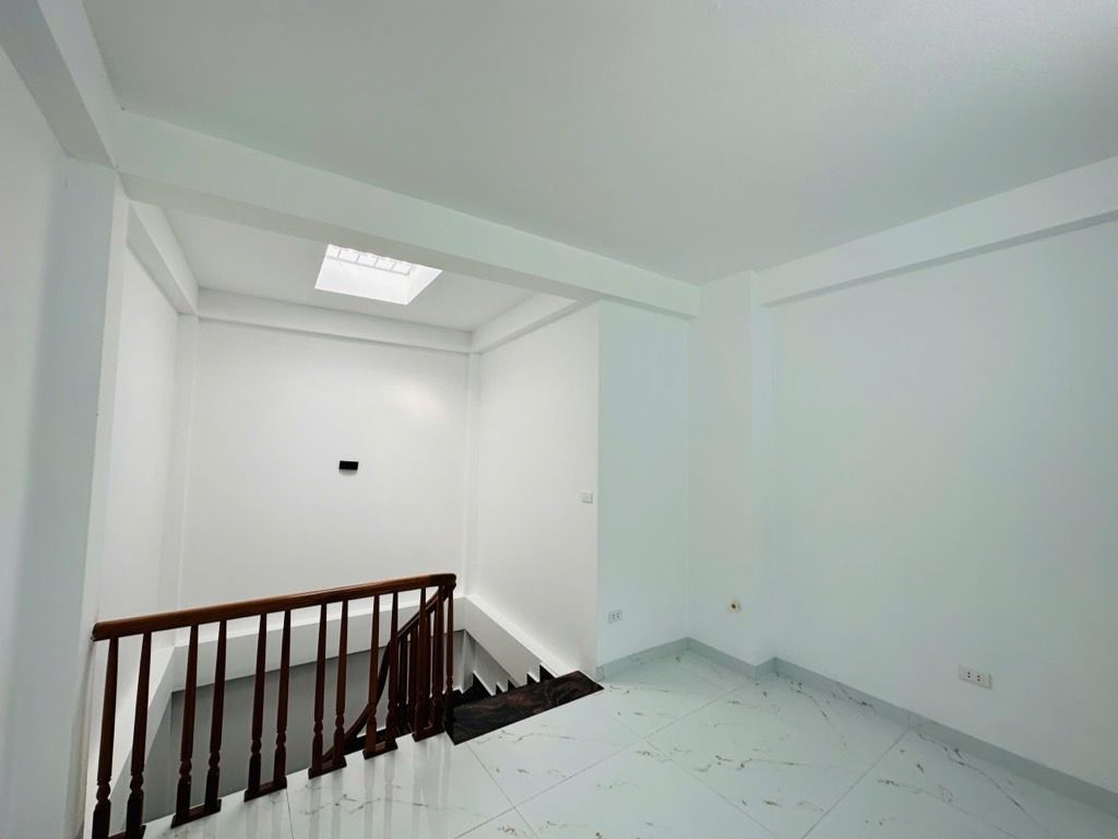 Bán nhà Nguyễn Lương Bằng - diện tích 31.1m2 5 tầng - Nhà đẹp mới long lanh đón Tết - giá 10,8 tỷ