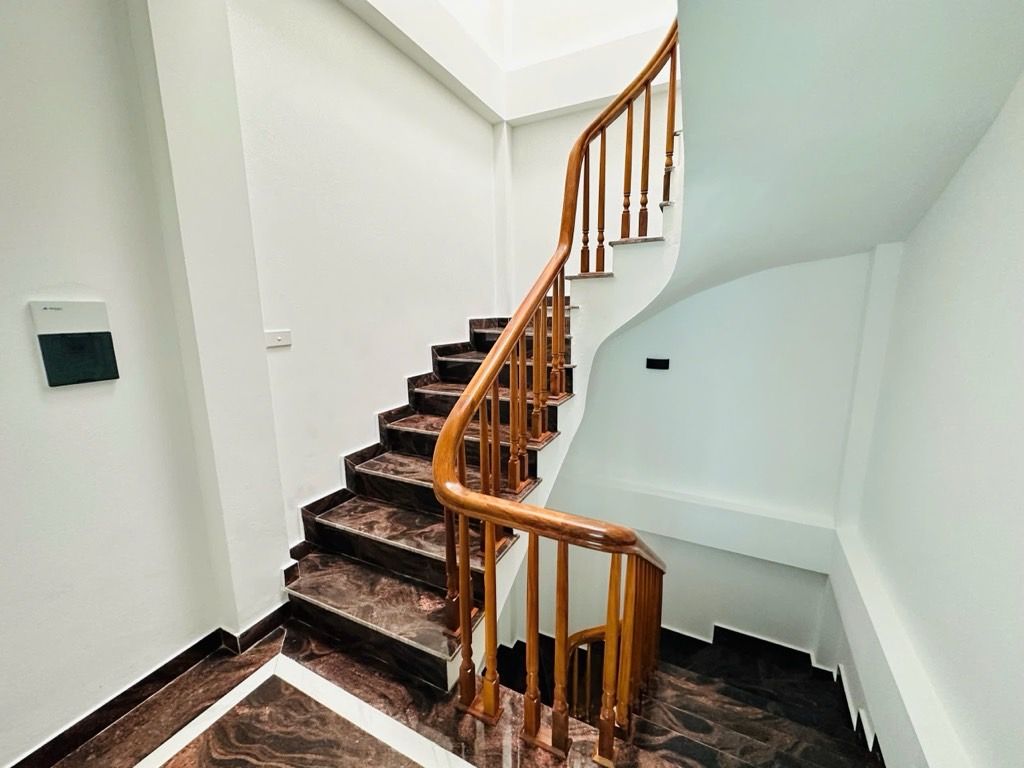 Bán nhà Nguyễn Lương Bằng - diện tích 31.1m2 5 tầng - Nhà đẹp mới long lanh đón Tết - giá 10,8 tỷ