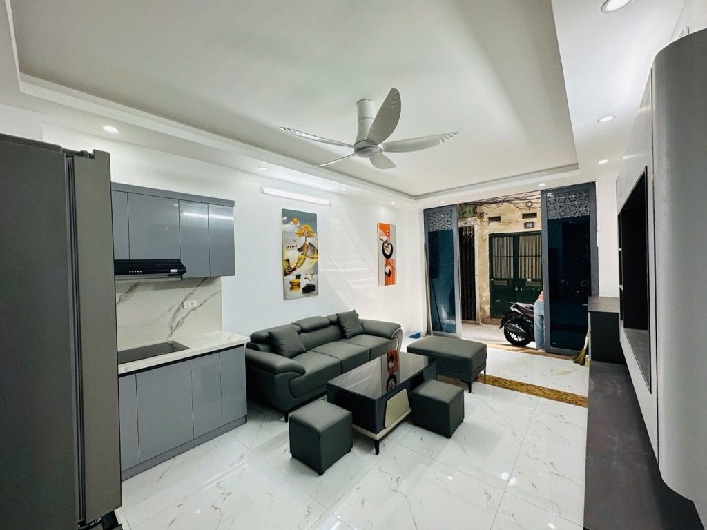 Bán nhà Nguyễn Lương Bằng - diện tích 31.1m2 5 tầng - Nhà đẹp mới long lanh đón Tết - giá 10,8 tỷ