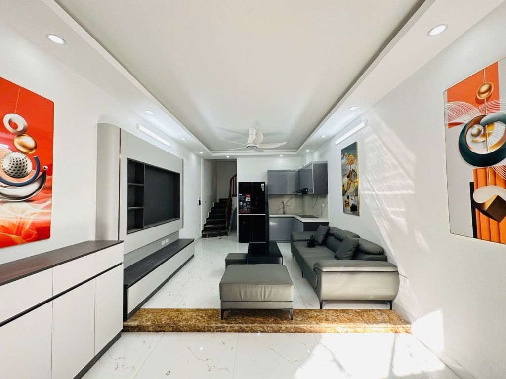 Bán nhà Nguyễn Lương Bằng - diện tích 31.1m2 5 tầng - Nhà đẹp mới long lanh đón Tết - giá 10,8 tỷ