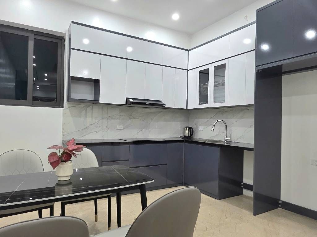 Bán nhà Ngõ Chợ Khâm Thiên - diện tích 52.3m2 4 tầng - NGÕ THÔNG KINH DOANH - giá 11,5 tỷ