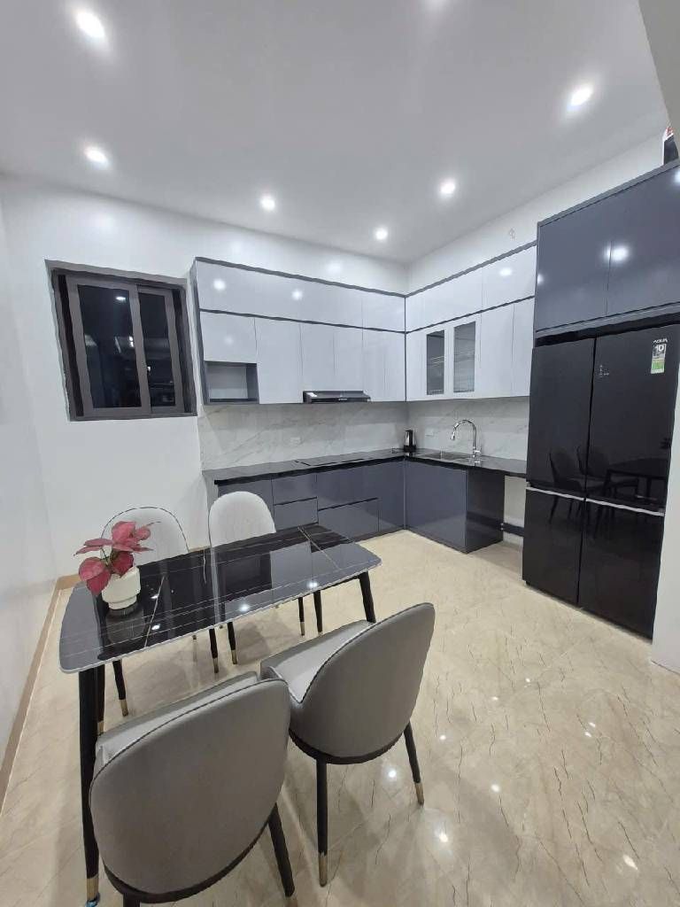 Bán nhà Ngõ Chợ Khâm Thiên - diện tích 52.3m2 4 tầng - NGÕ THÔNG KINH DOANH - giá 11,5 tỷ