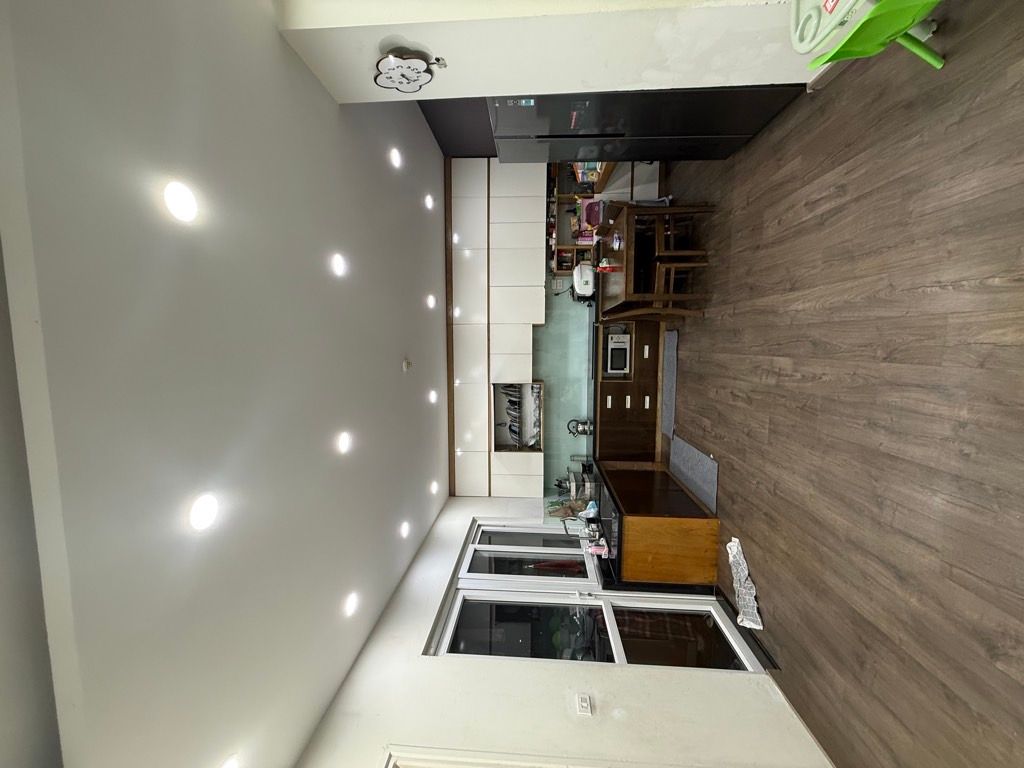 Bán nhà Trần Hoà - diện tích 103.5m2 14 tầng - Căn hộ chung cư đẹp - giá 8,2 tỷ