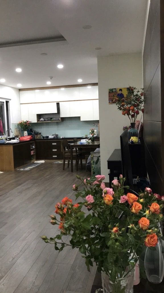 Bán nhà Trần Hoà - diện tích 103.5m2 14 tầng - Căn hộ chung cư đẹp - giá 8,2 tỷ