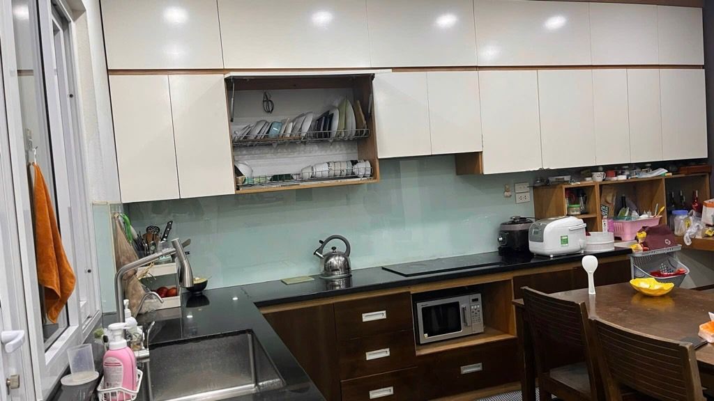 Bán nhà Trần Hoà - diện tích 103.5m2 14 tầng - Căn hộ chung cư đẹp - giá 8,2 tỷ