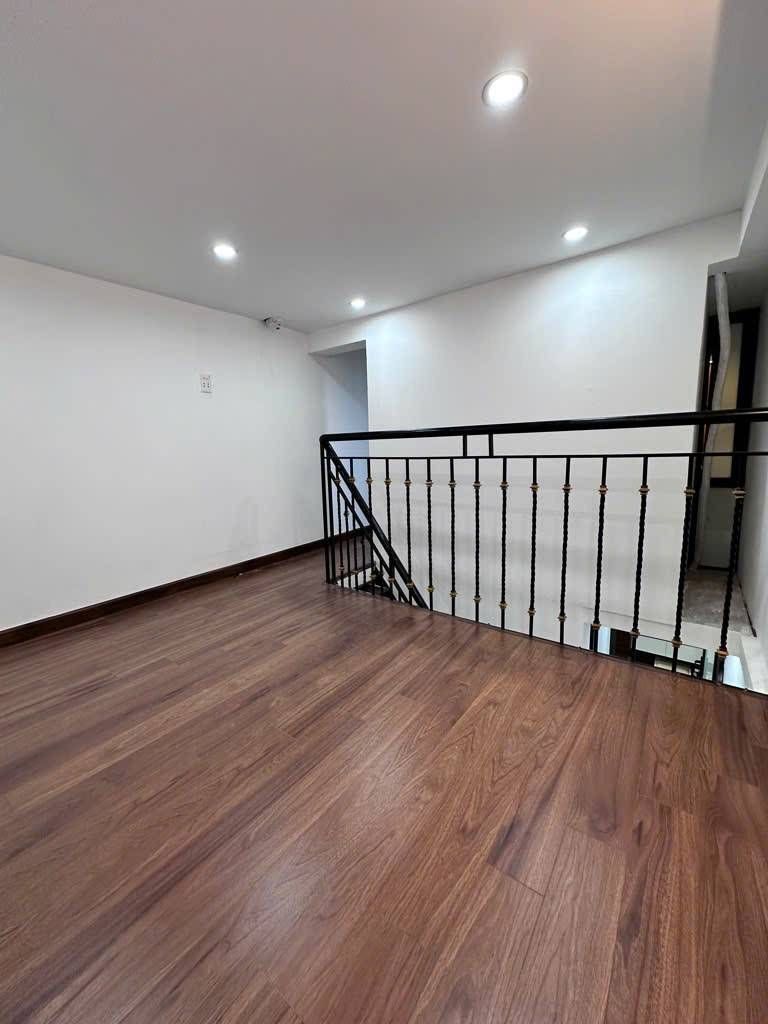 Bán nhà Chợ Khâm Thiên - diện tích 60m2 1 tầng - nhà 3 ngủ 2 WC - giá 3,69 tỷ