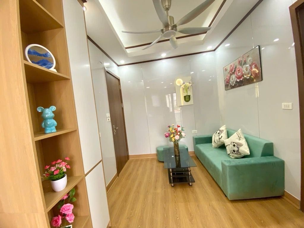 Bán nhà Yên Lãng - diện tích 50m2 6 tầng - Lô góc, ánh sáng tự nhiên - giá 2,35 tỷ