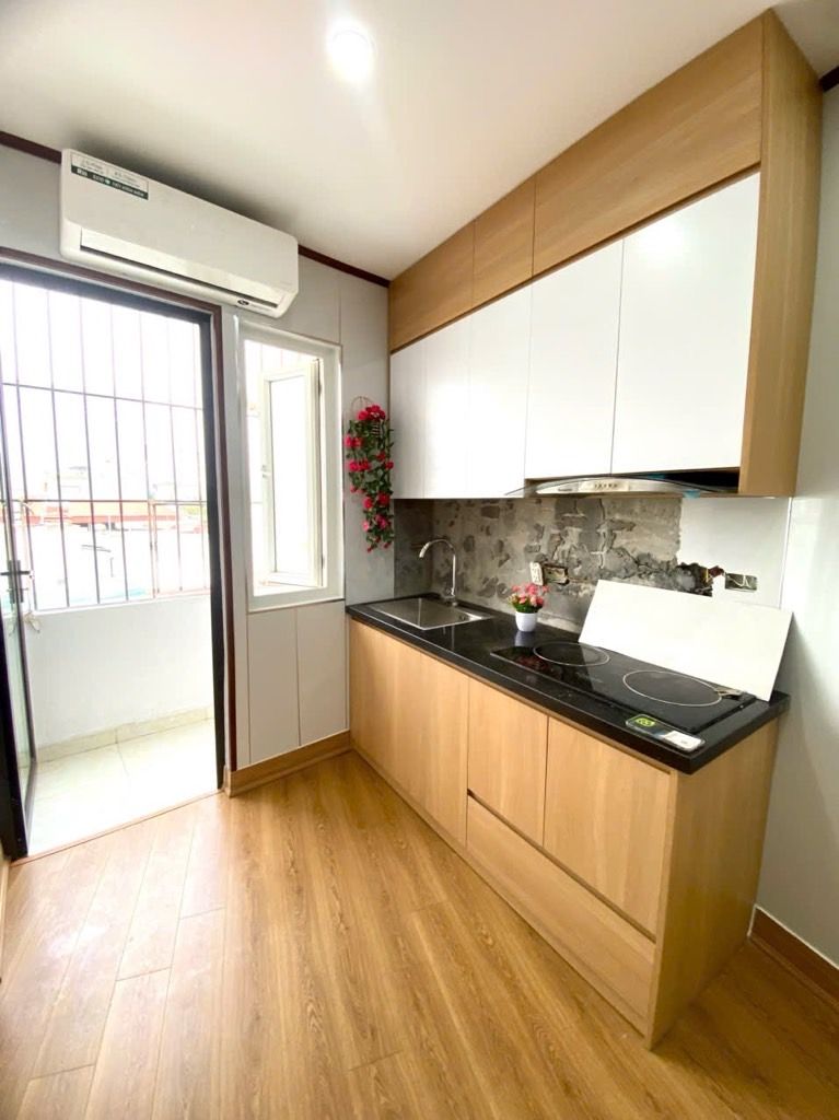 Bán nhà Yên Lãng - diện tích 50m2 6 tầng - Lô góc, ánh sáng tự nhiên - giá 2,35 tỷ