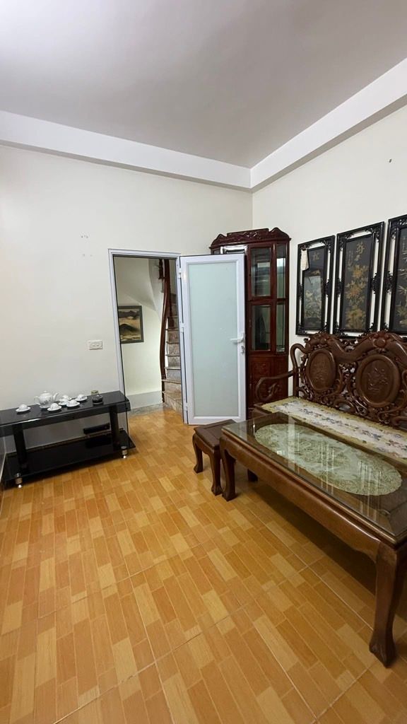 Bán nhà Vĩnh Hưng - diện tích 15m2 6 tầng - ĐẦU PHỐ VĨNH HƯNG - giá 3,5 tỷ