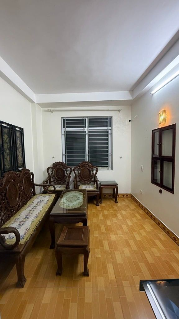 Bán nhà Vĩnh Hưng - diện tích 15m2 6 tầng - ĐẦU PHỐ VĨNH HƯNG - giá 3,5 tỷ