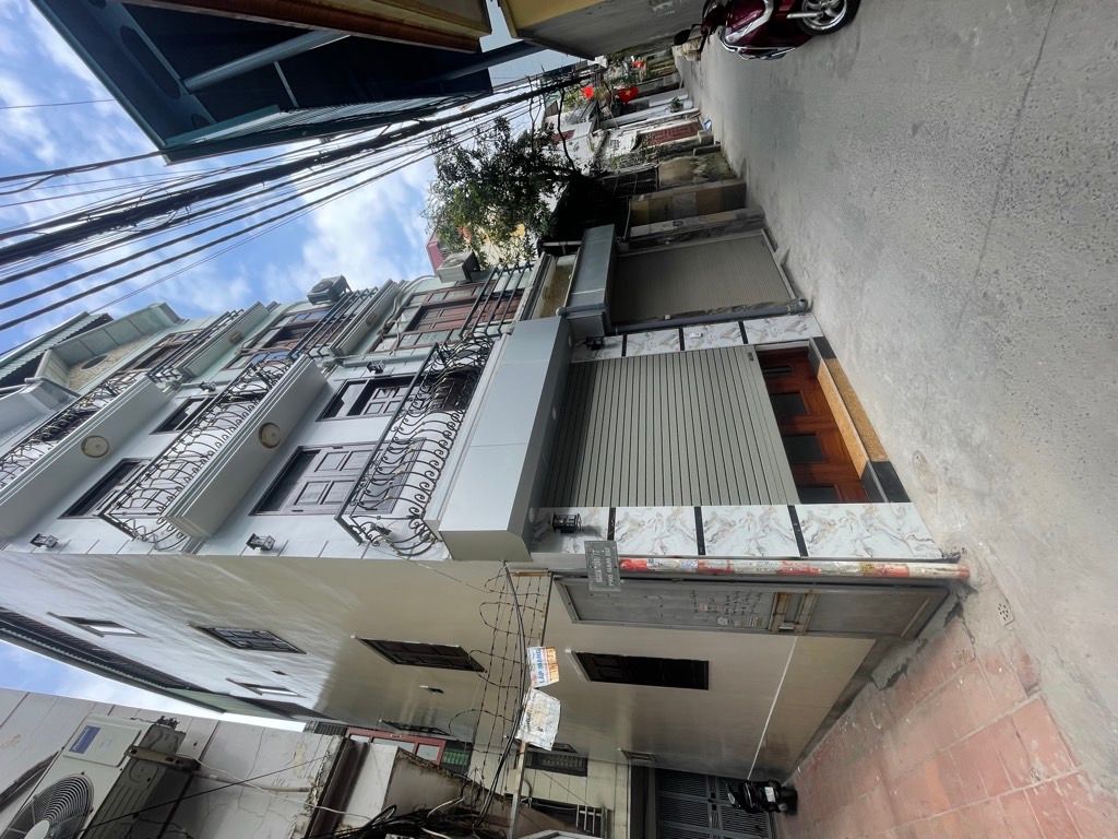 Bán nhà Nam Dư - diện tích 32,4m2 5 tầng - Lô góc - giá 8,6 tỷ