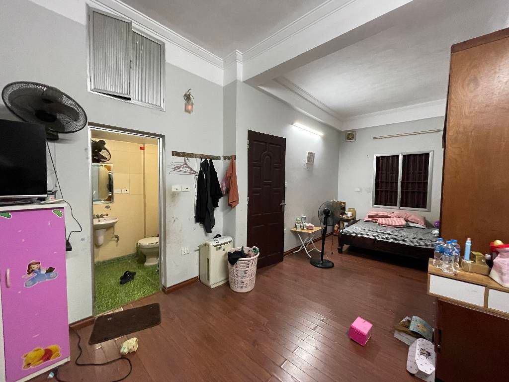 Bán nhà Trương Định - diện tích 42m2 4 tầng - Nhà đẹp hiếm có - giá 10 tỷ