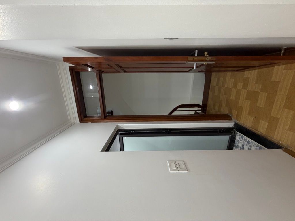 Bán nhà Giáp Bát - diện tích 33,5m2 6 tầng - Lô góc - giá 8,35 tỷ