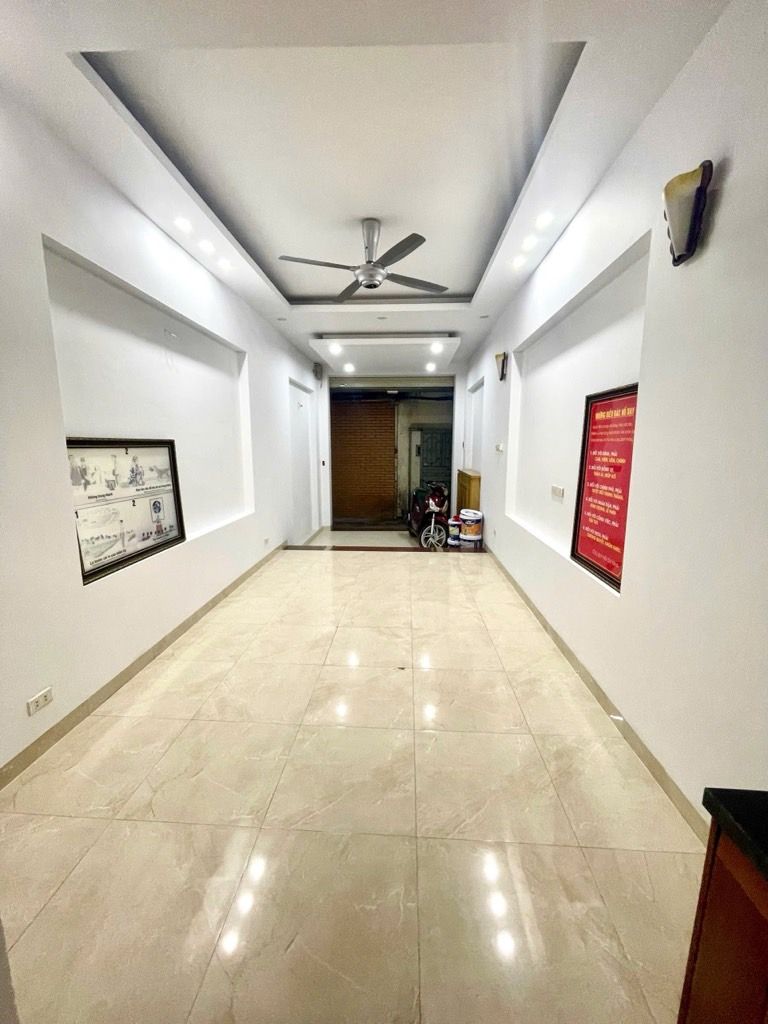 Bán nhà Khương Thượng - diện tích 39m2 5 tầng - Ô TÔ CÁCH 20M - giá 8,5 tỷ