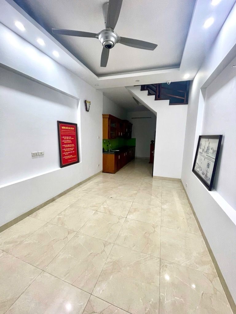 Bán nhà Khương Thượng - diện tích 39m2 5 tầng - Ô TÔ CÁCH 20M - giá 8,5 tỷ