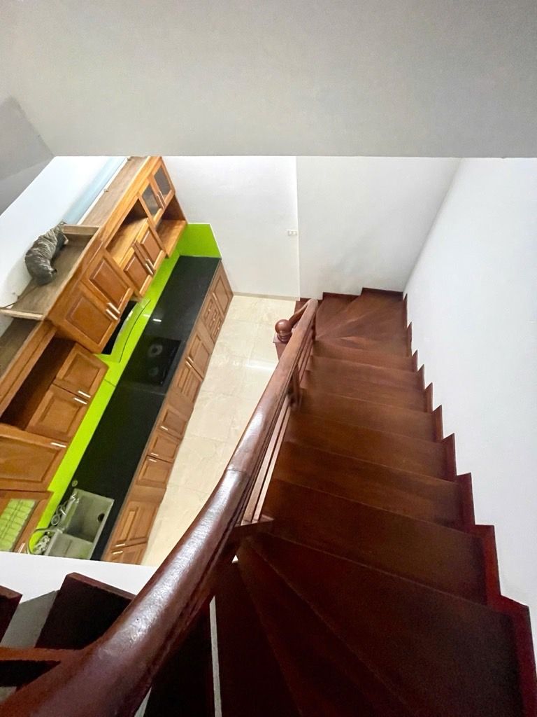 Bán nhà Khương Thượng - diện tích 39m2 5 tầng - Ô TÔ CÁCH 20M - giá 8,5 tỷ