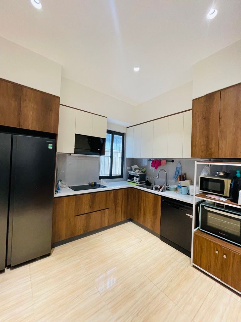 Bán nhà Định Công Hạ - diện tích 74m2 3 tầng - ô tô đỗ tránh - giá 4,2 tỷ