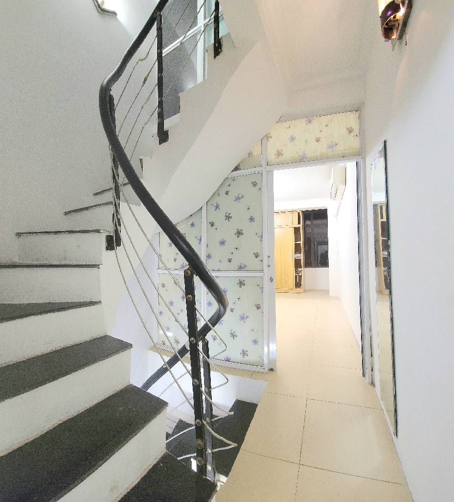 Bán nhà Giếng Mứt - diện tích 25m2 4 tầng - Nhà đẹp hiếm có - giá 5,48 tỷ