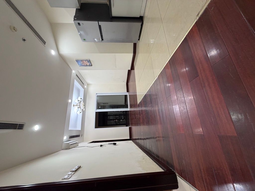 Bán nhà Nguyễn Trãi - diện tích 103m2 1 tầng - Chung cư Royal City - giá 14,2 tỷ