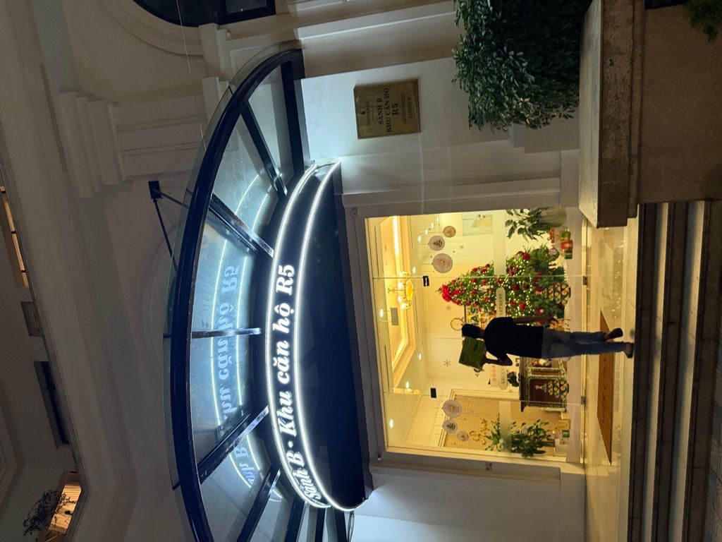 Bán nhà Nguyễn Trãi - diện tích 103m2 1 tầng - Chung cư Royal City - giá 14,2 tỷ