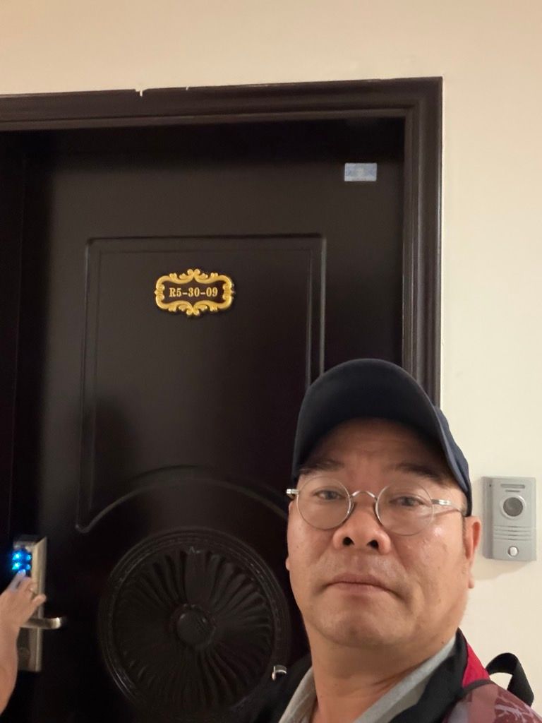 Bán nhà Nguyễn Trãi - diện tích 103m2 1 tầng - Chung cư Royal City - giá 14,2 tỷ