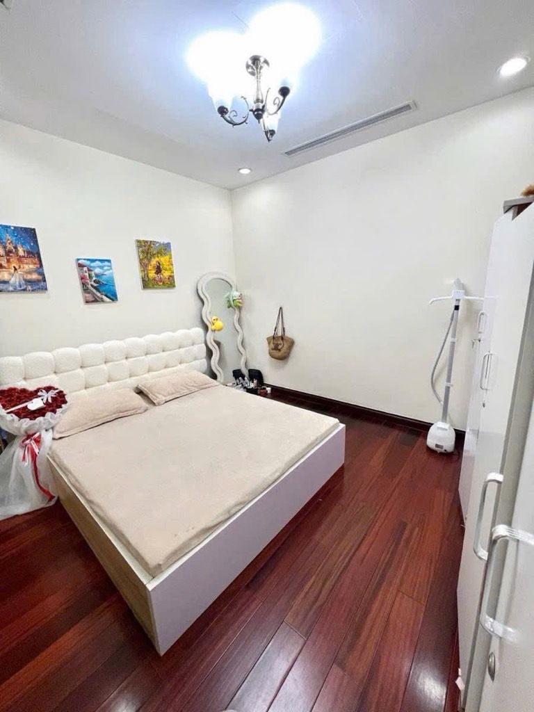 Bán nhà Nguyễn Trãi - diện tích 103m2 1 tầng - Chung cư Royal City - giá 14,2 tỷ