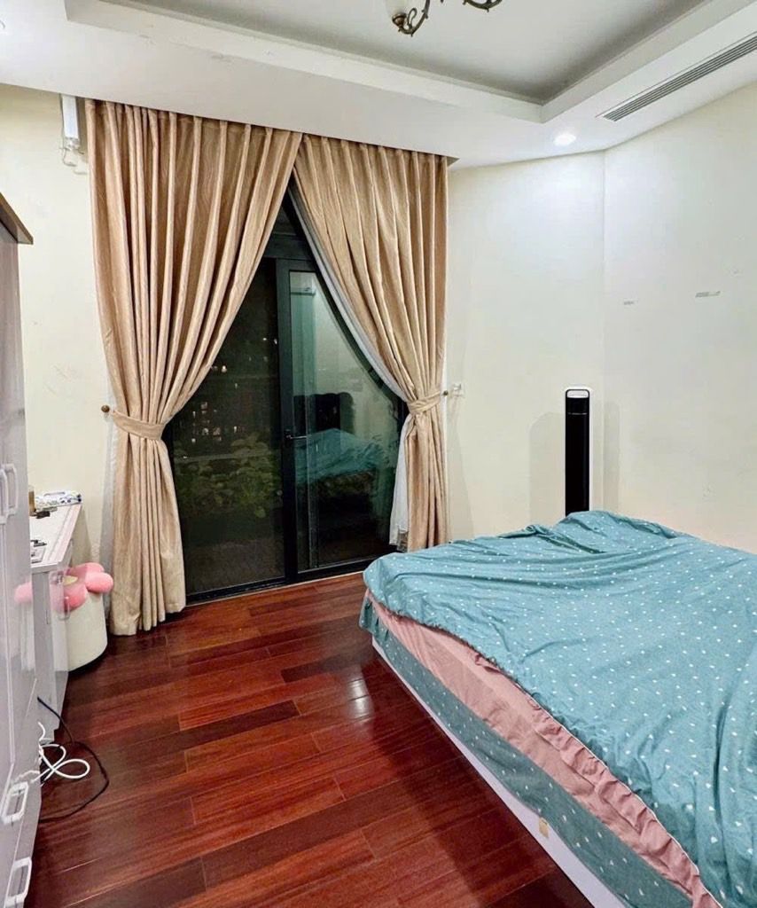 Bán nhà Nguyễn Trãi - diện tích 103m2 1 tầng - Chung cư Royal City - giá 14,2 tỷ